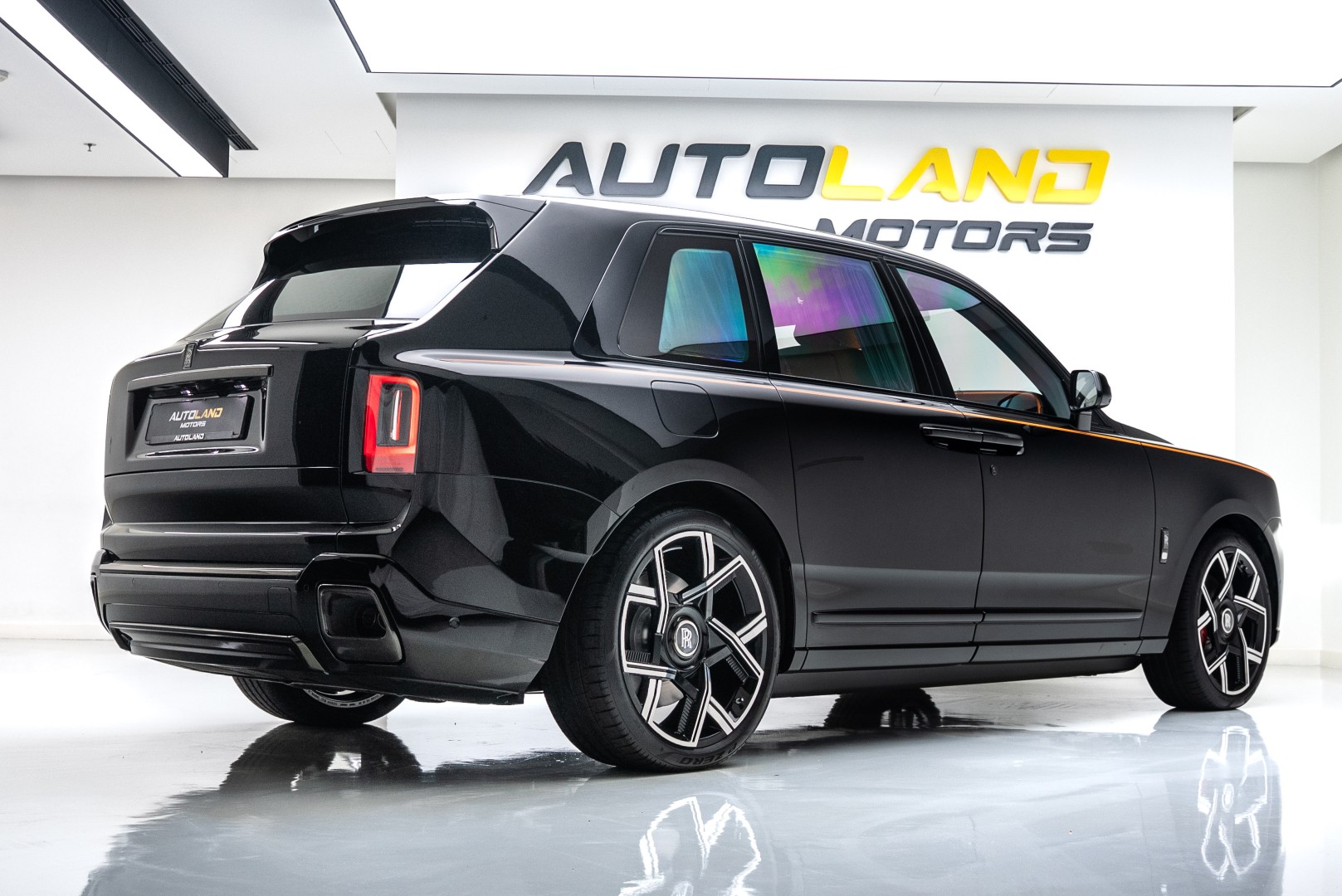 2025 ROLLS ROYCE CULLINAN |BLACK BADGE | GCC | DEALER WARRANTY & SERVICE 